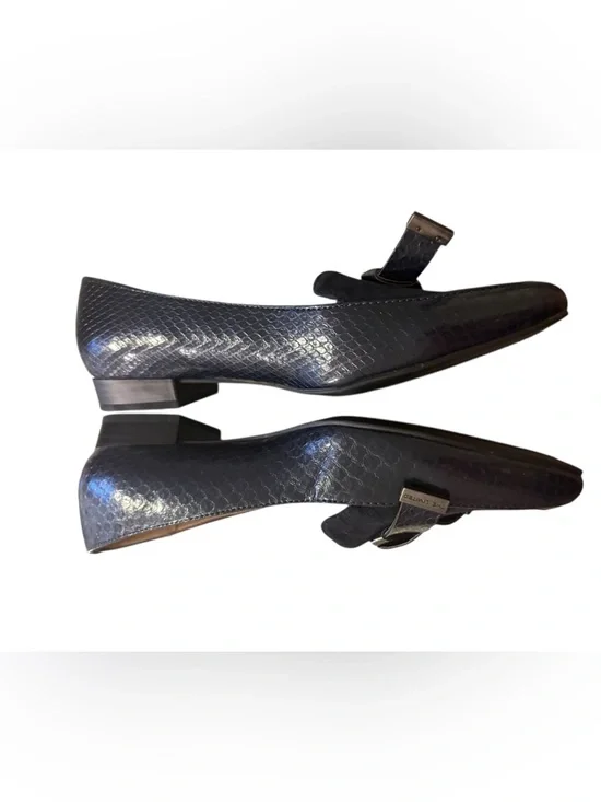 THE LIMITED Qila Navy blue 8.5 Pointed Toe Suede & Leather Bow Loafers New - Picture 3 of 8